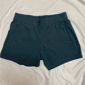 Women’s KUHL Freeflex shorts size Small Rainstorm